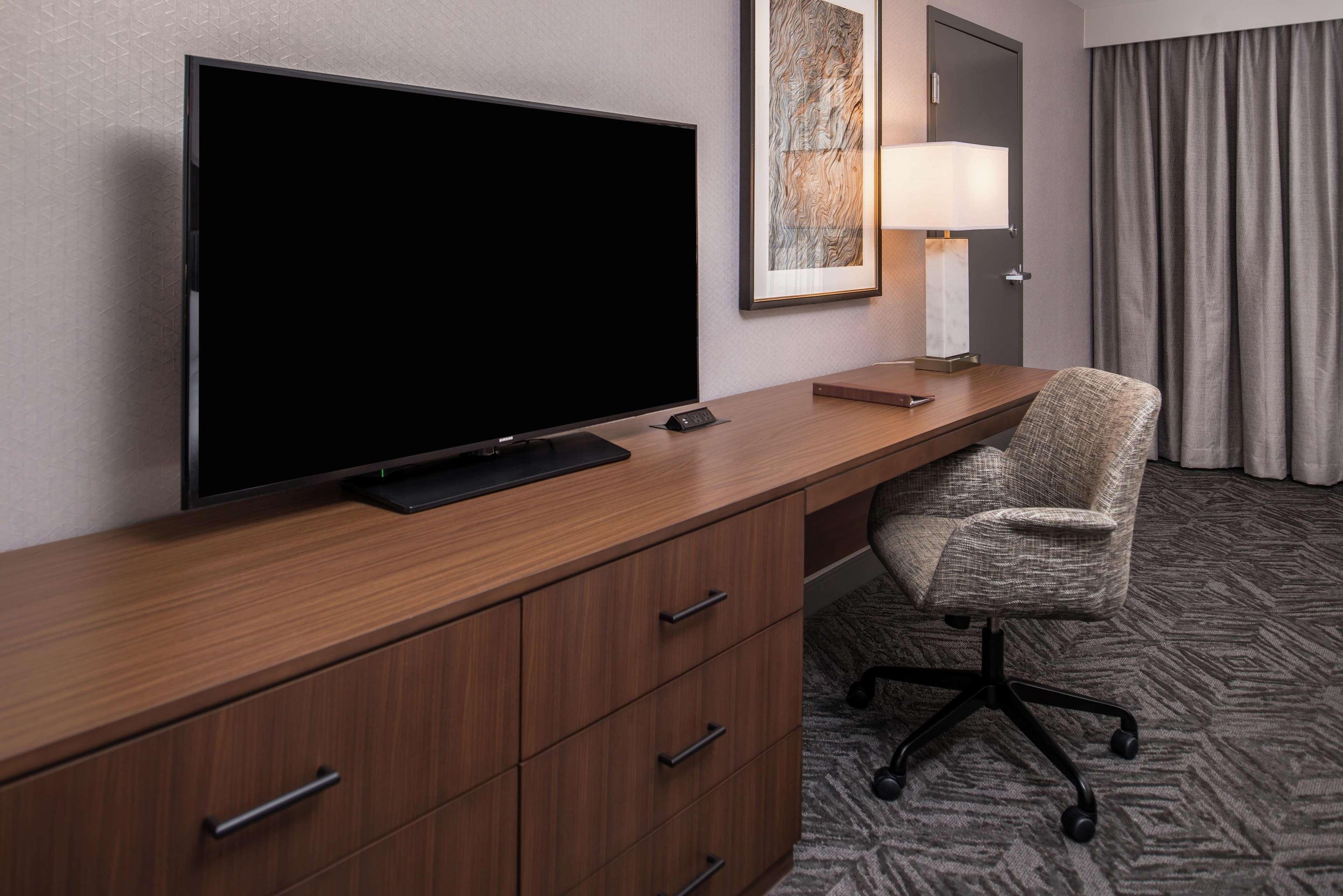 Готель Doubletree By Hilton Lafayette East Екстер'єр фото