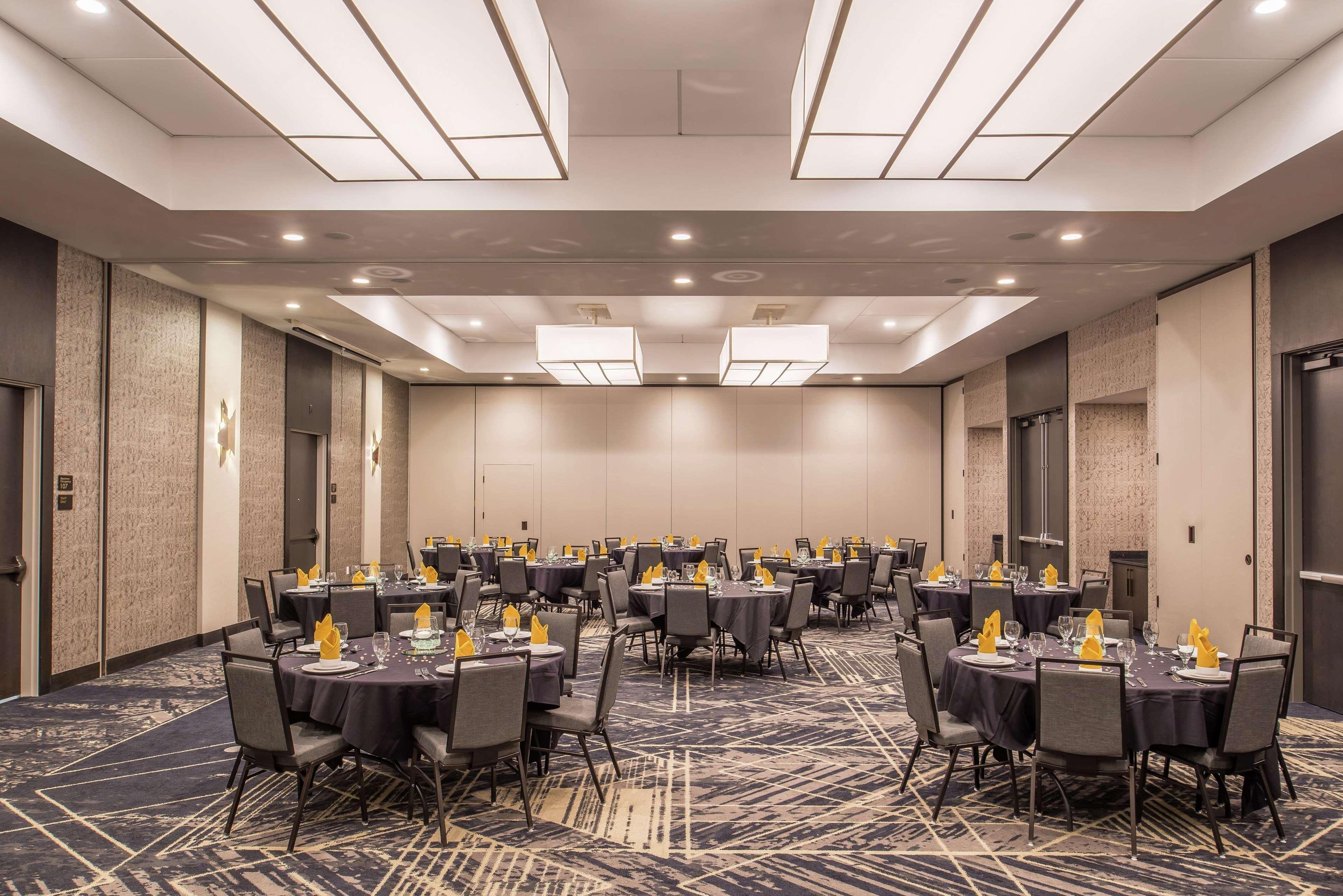 Готель Doubletree By Hilton Lafayette East Екстер'єр фото