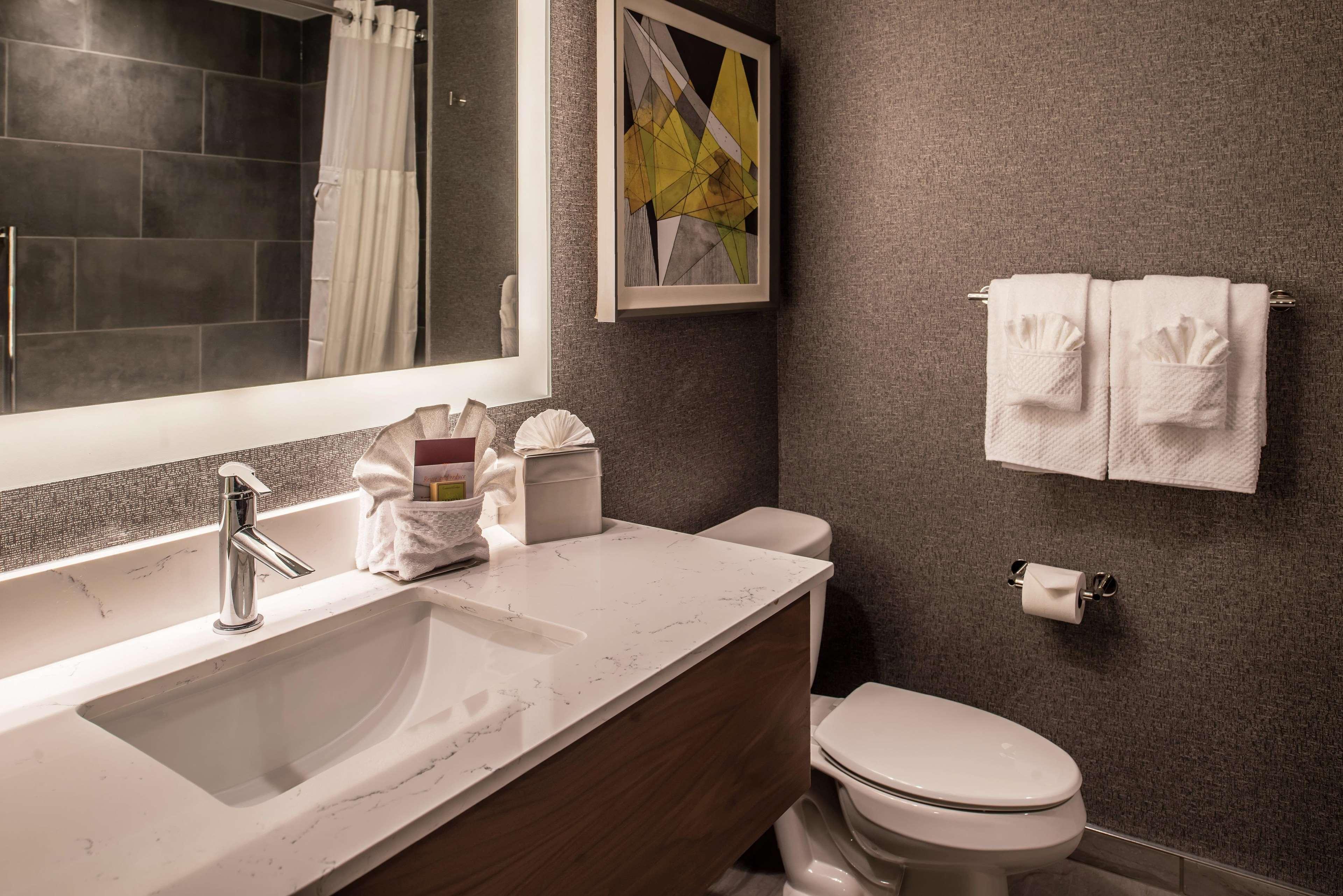 Готель Doubletree By Hilton Lafayette East Екстер'єр фото