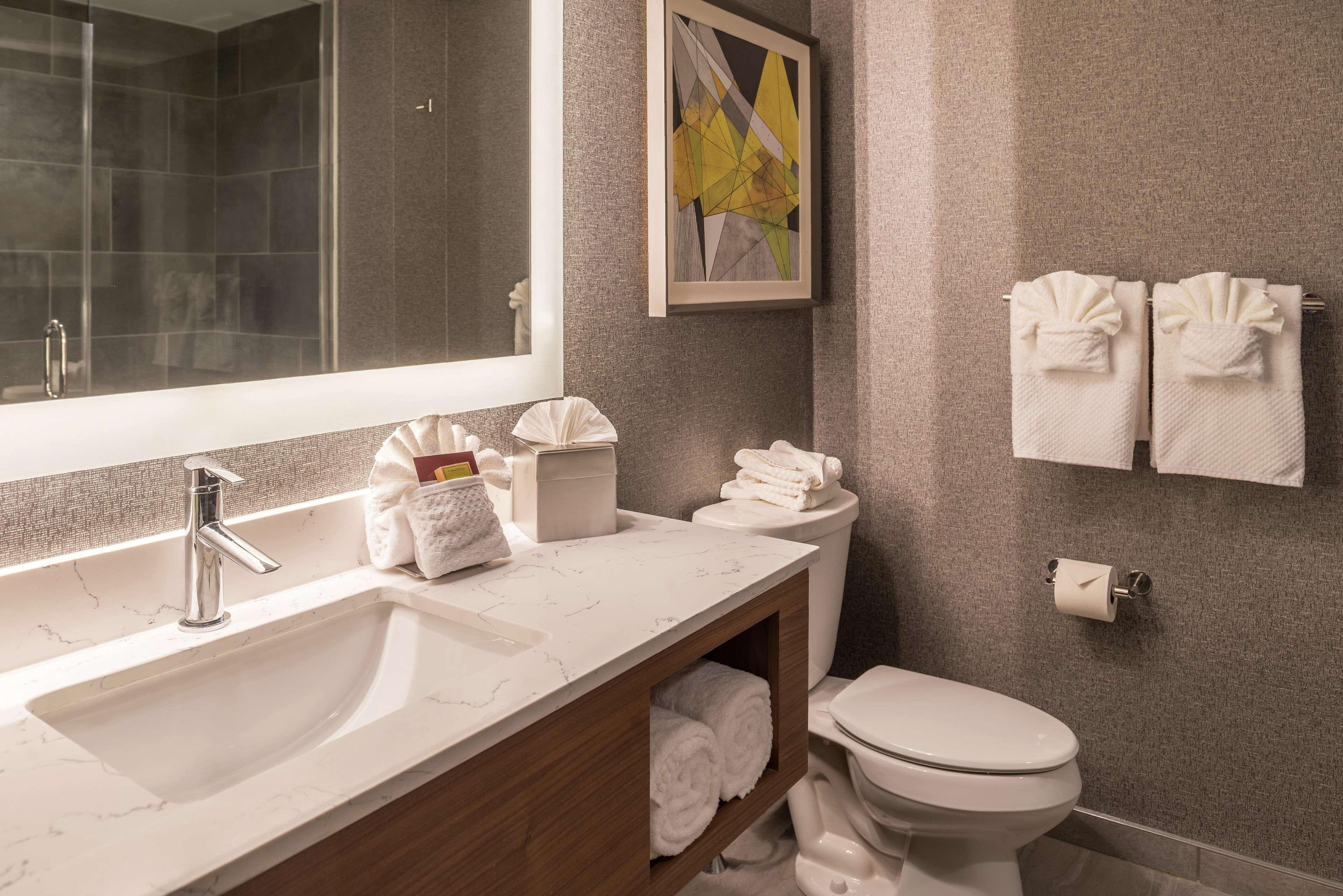 Готель Doubletree By Hilton Lafayette East Екстер'єр фото