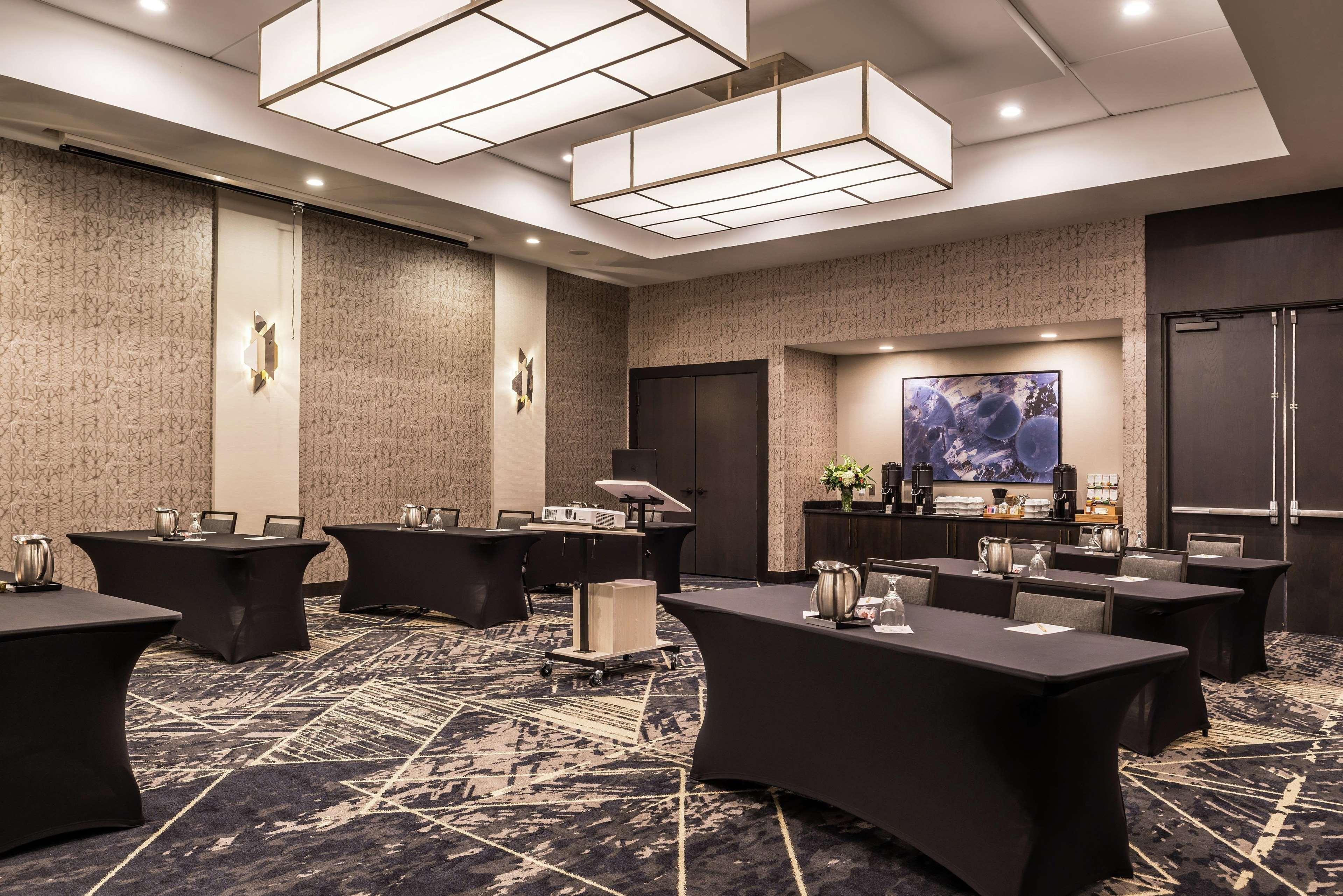 Готель Doubletree By Hilton Lafayette East Екстер'єр фото