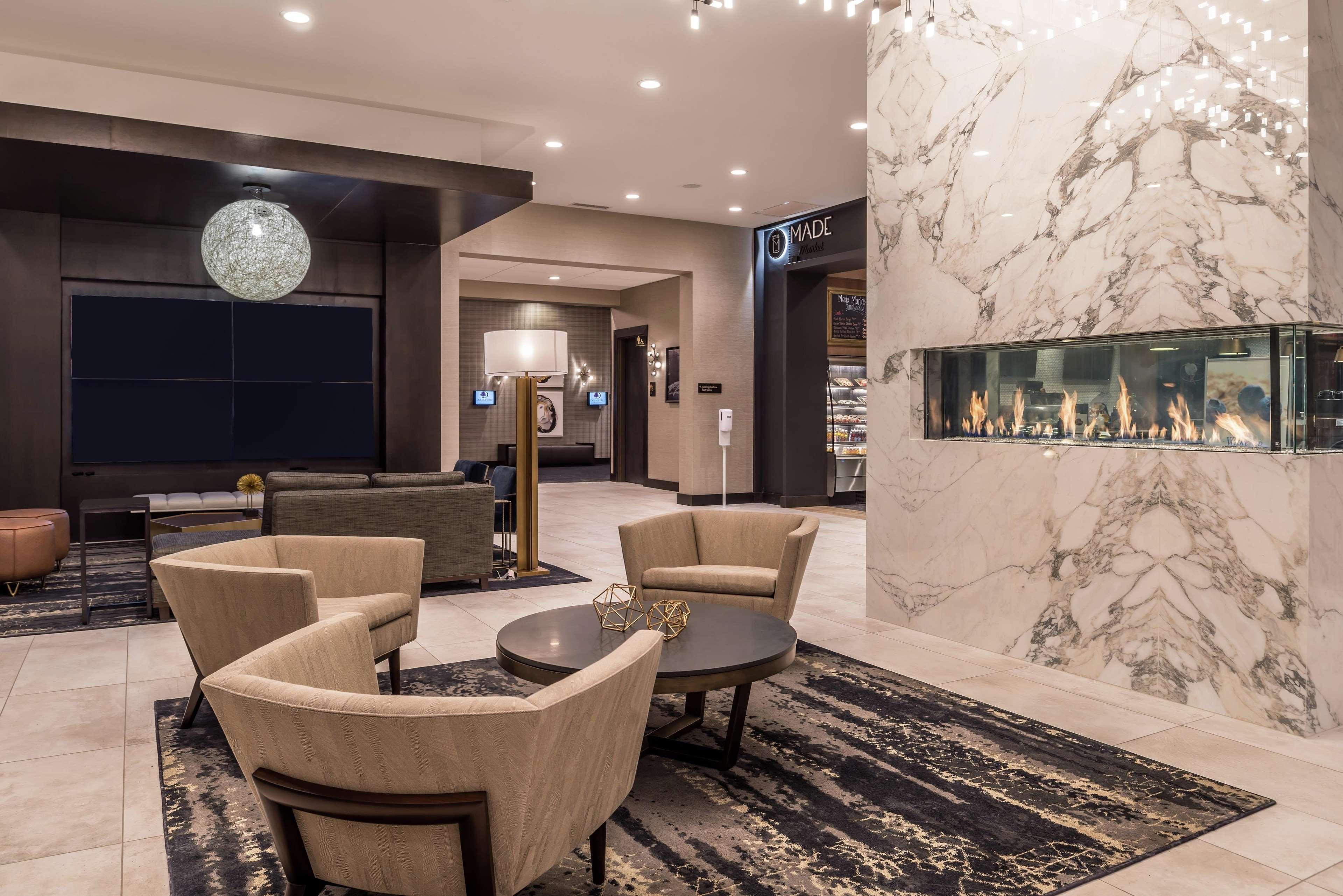 Готель Doubletree By Hilton Lafayette East Екстер'єр фото
